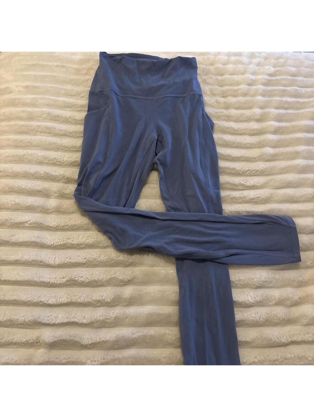 Lululemon Women's Blue and Purple Legging